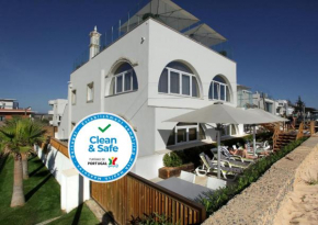  Golden Beach Guest House & Rooftop Bar  Фару 